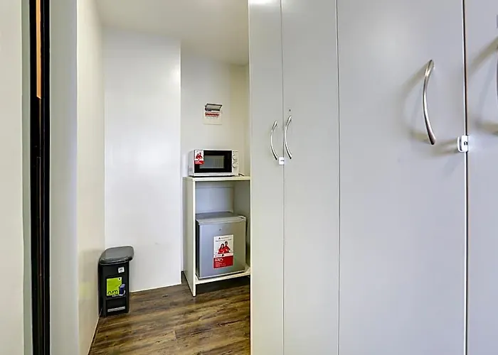 호텔 Mytown Madrid, Classy Bunkbeds Makati Metro